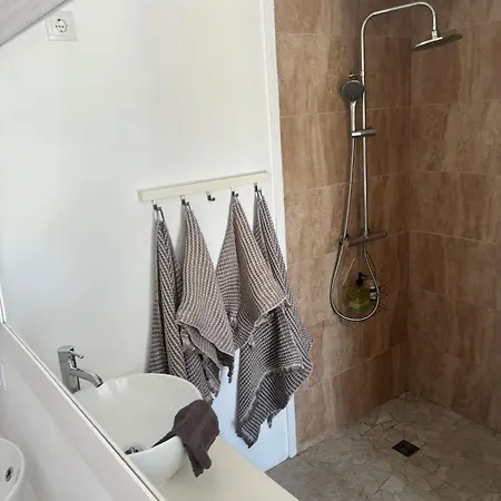 Quinta Oliveiras Homestay *